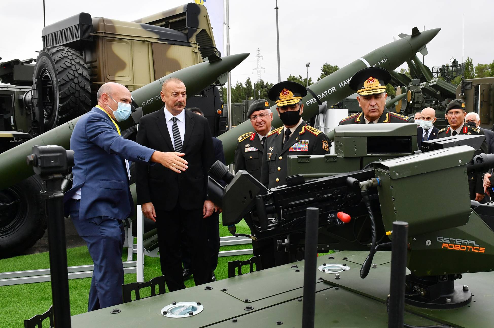 İlham Aliyev 4. ADEX sergisine katıldı