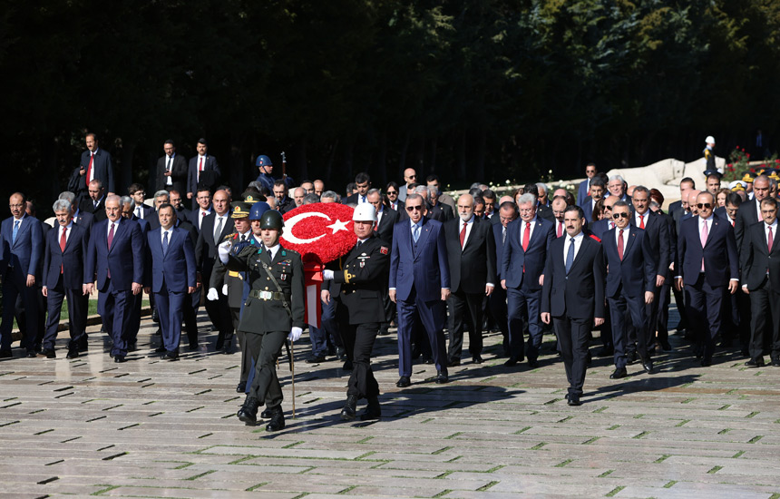 Cumhurbaşkanı Erdoğan, Anıtkabir’de düzenlenen törene katıldı