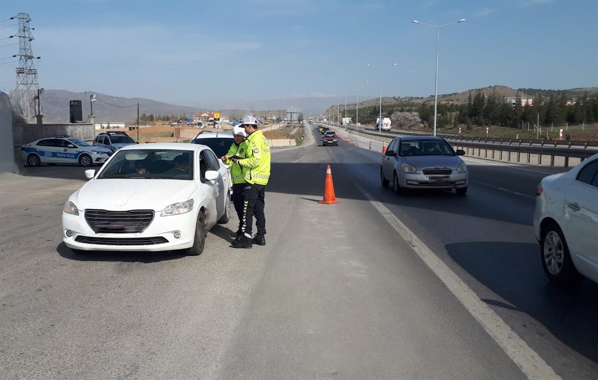 Ülke Genelinde Radarla Hız Denetimi Gerçekleştirildi